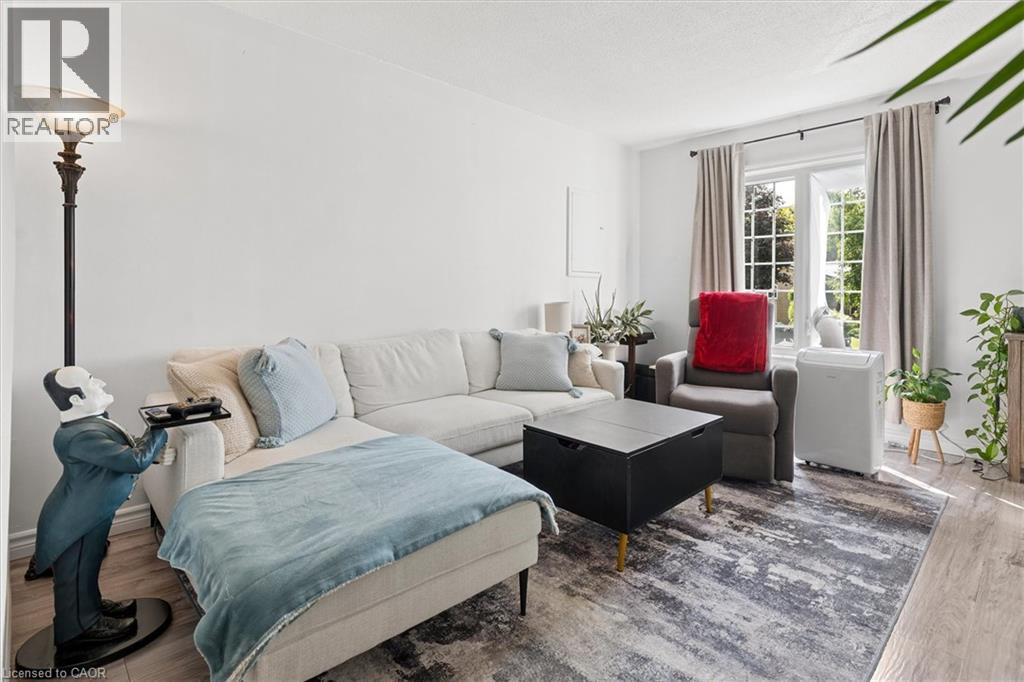 154 Graham Crescent, Stratford, Ontario  N5A 7G5 - Photo 7 - 40844394