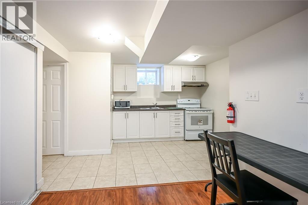 17 West Park Avenue Unit# Basement, Hamilton, Ontario  L3S 3M4 - Photo 3 - 40844164
