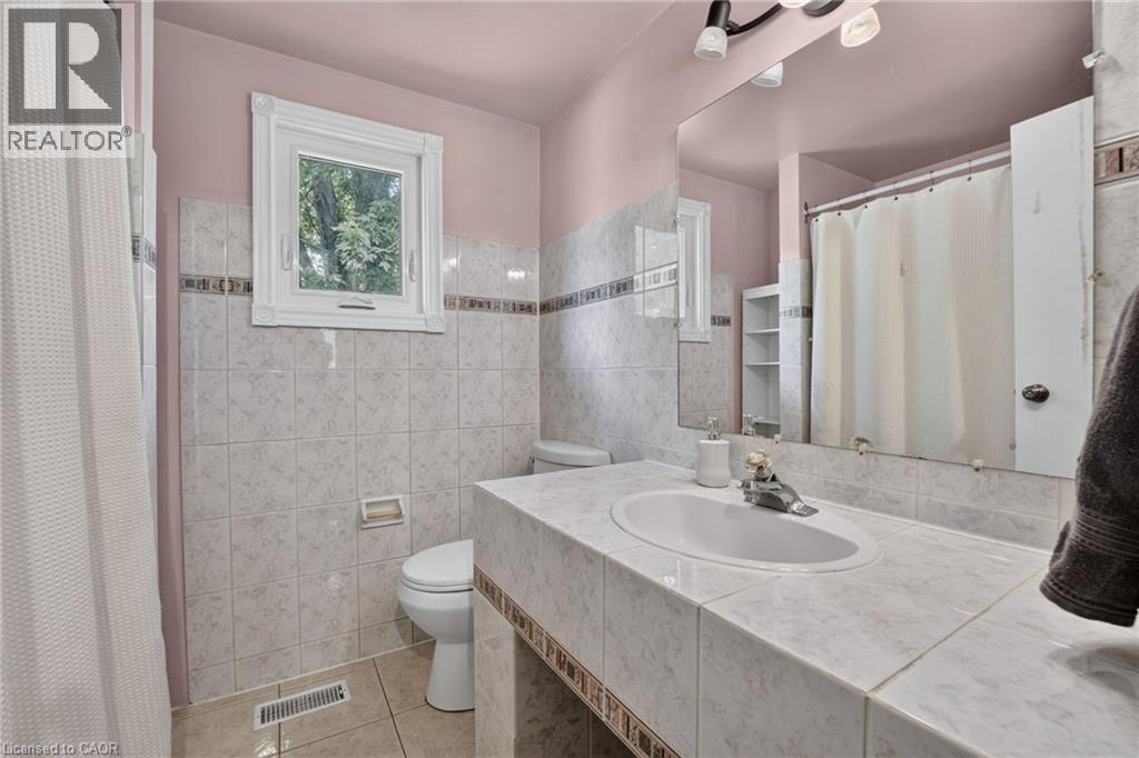 49 Birchpark Drive, Grimsby, Ontario  L3M 4M9 - Photo 12 - 40843574