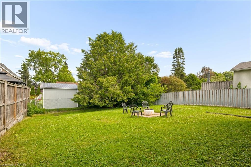 154 Graham Crescent, Stratford, Ontario  N5A 7G5 - Photo 3 - 40844397
