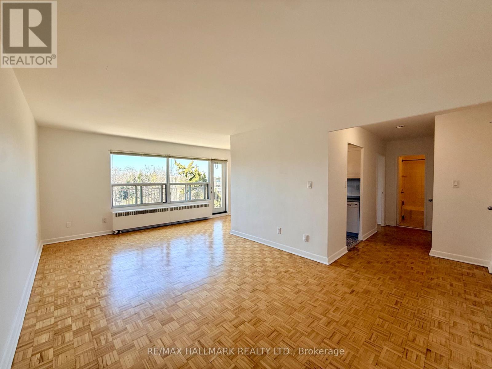 403 - 28 Upper Canada Drive, Toronto, Ontario  M2P 1R9 - Photo 2 - C13508266