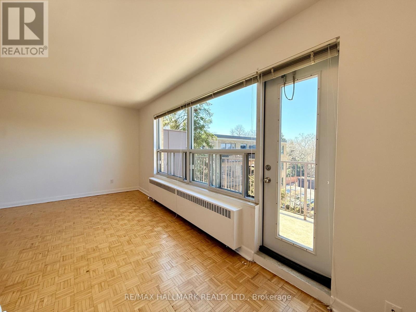 403 - 28 Upper Canada Drive, Toronto, Ontario  M2P 1R9 - Photo 3 - C13508266