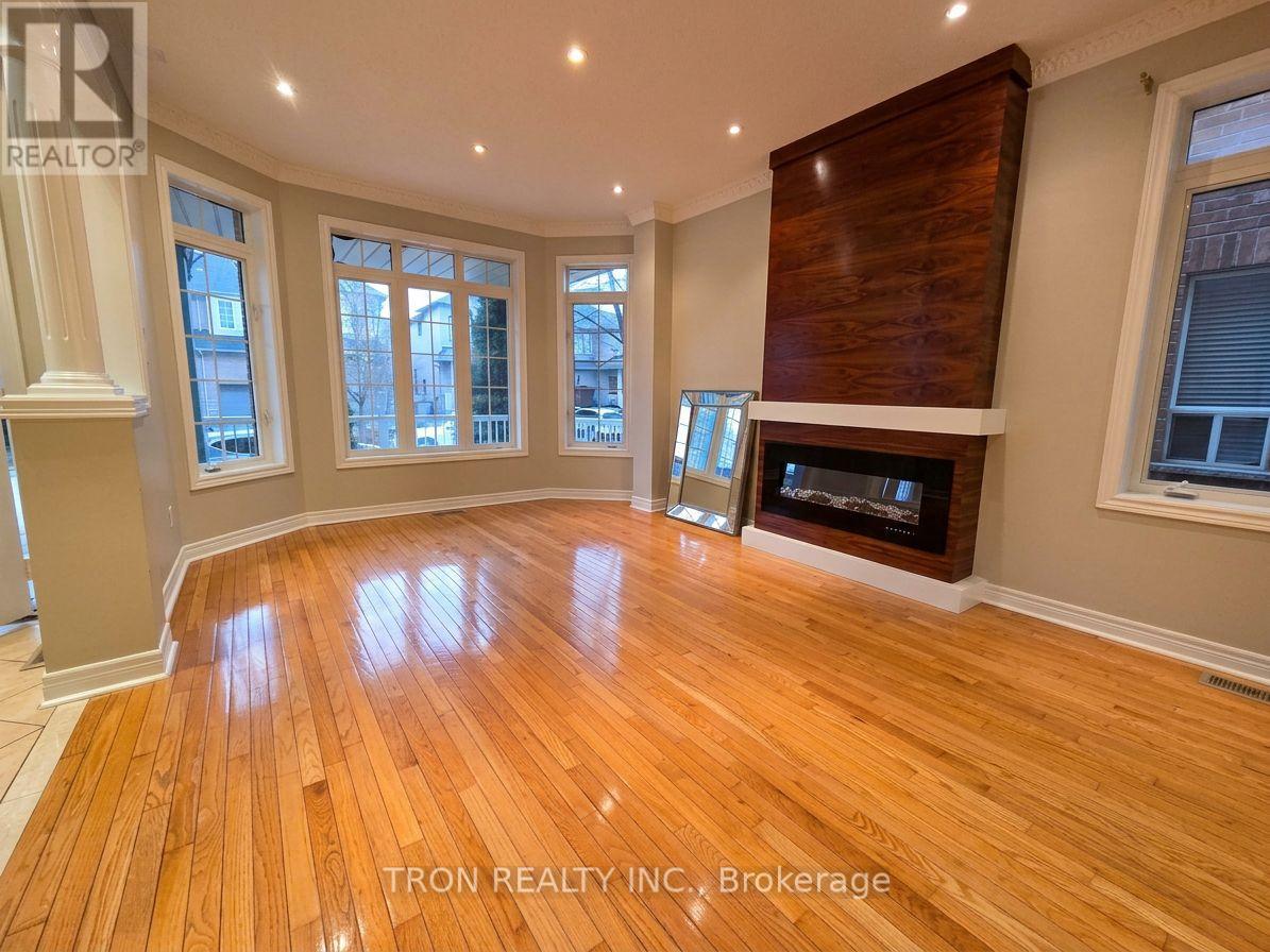 32 Arundel Drive, Vaughan, Ontario  L4H 2W6 - Photo 4 - N13508194