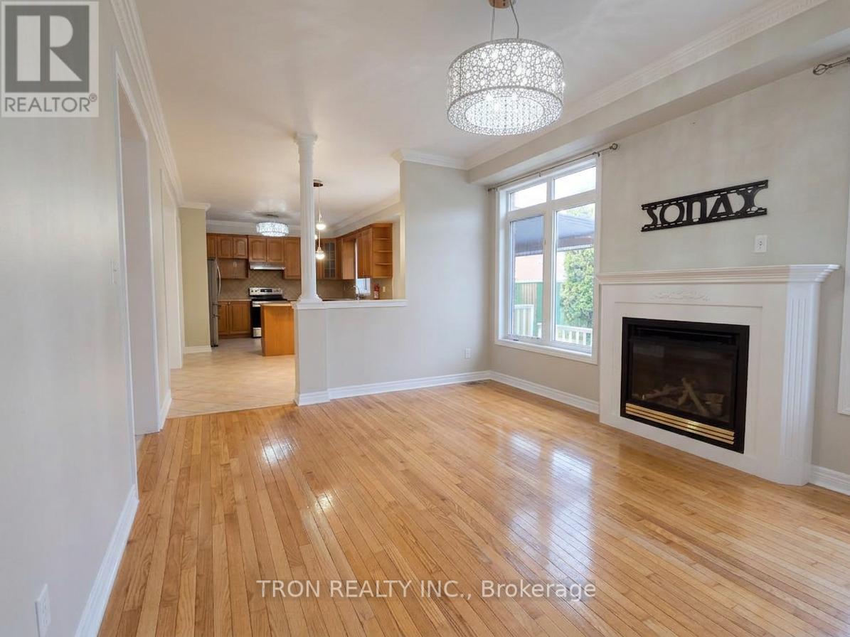 32 Arundel Drive, Vaughan, Ontario  L4H 2W6 - Photo 7 - N13508194