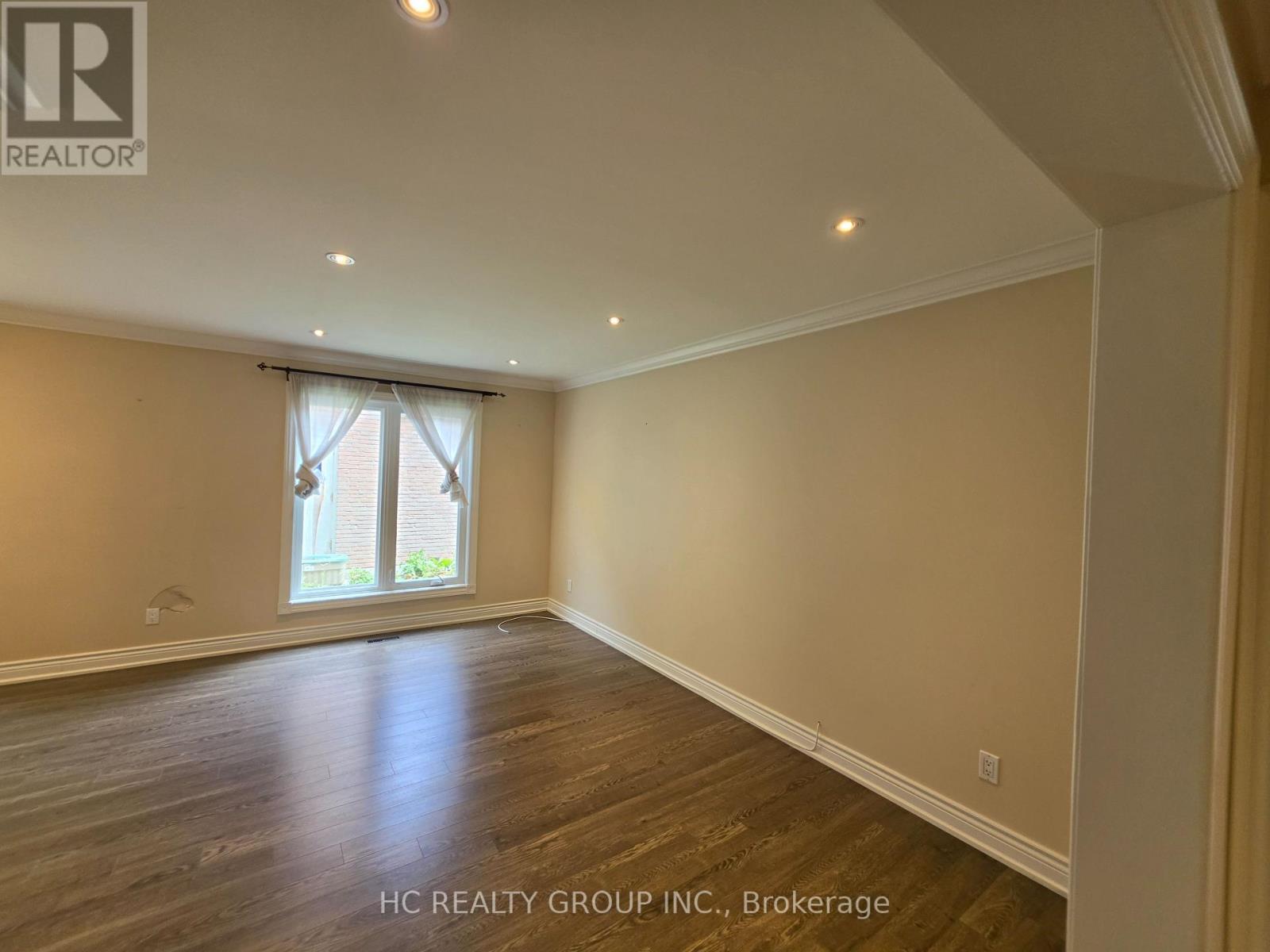 40 Stargell Crescent, Markham, Ontario  L3P 4J9 - Photo 5 - N13508210