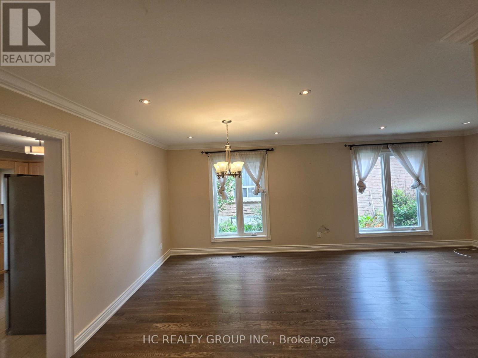 40 Stargell Crescent, Markham, Ontario  L3P 4J9 - Photo 6 - N13508210