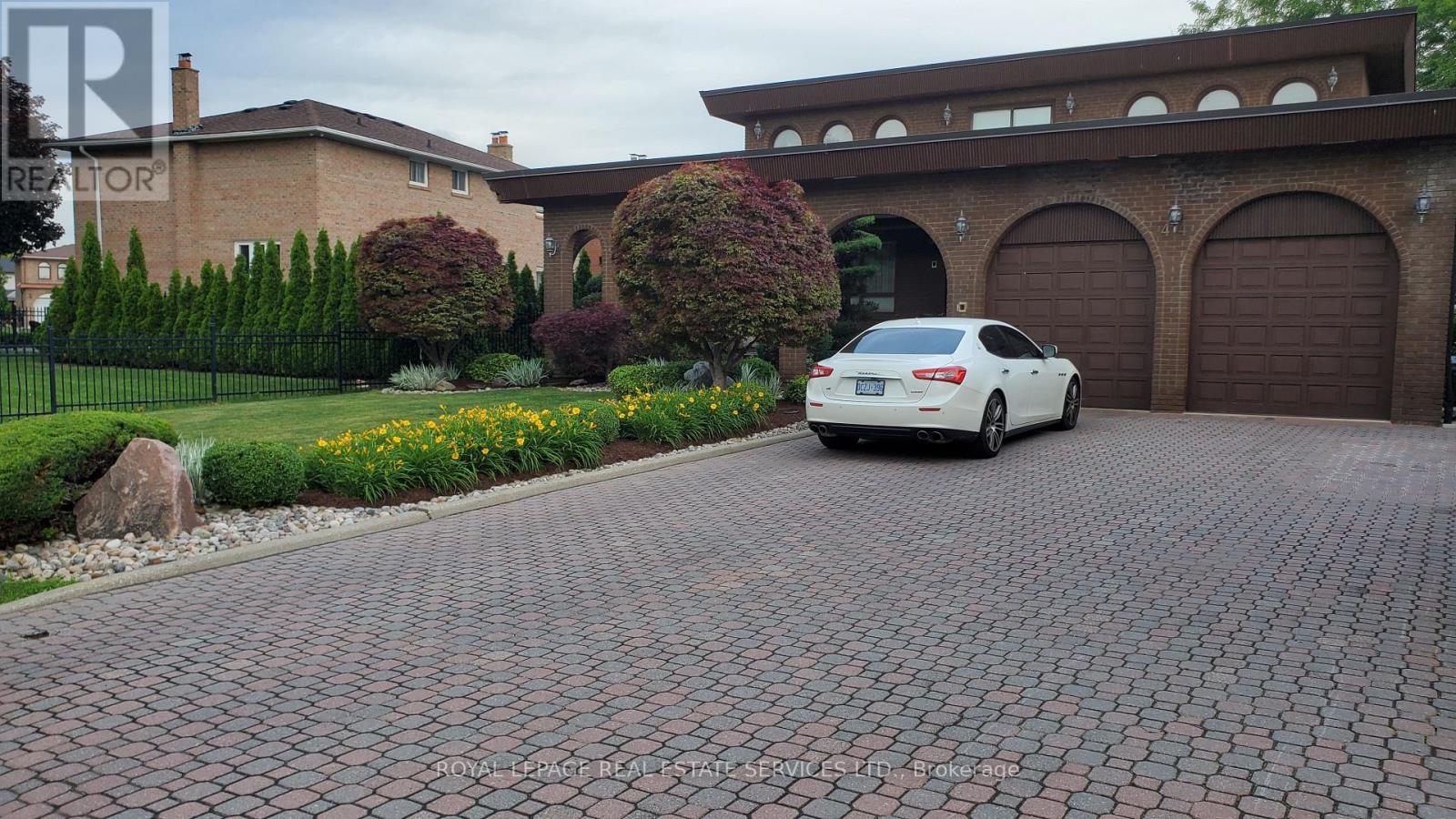 44 Wigwoss Drive, Vaughan, Ontario  L4L 2P8 - Photo 2 - N13508218