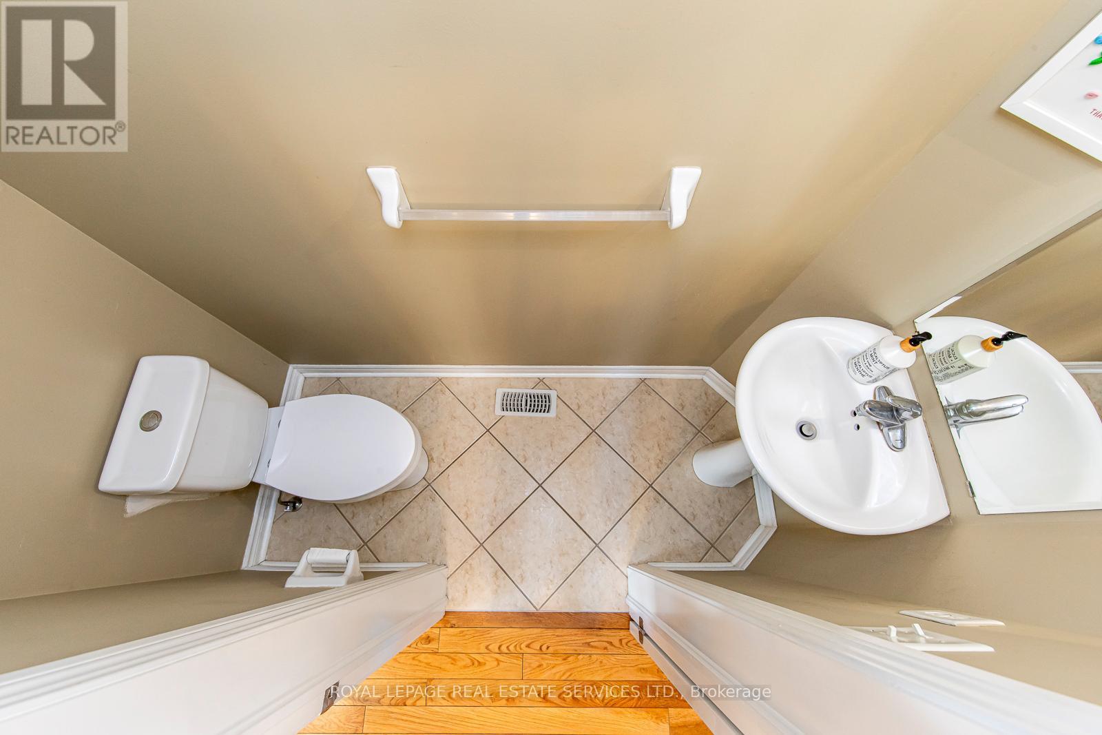 9 Barnstone Drive, Markham, Ontario  L6E 2B4 - Photo 20 - N13508254
