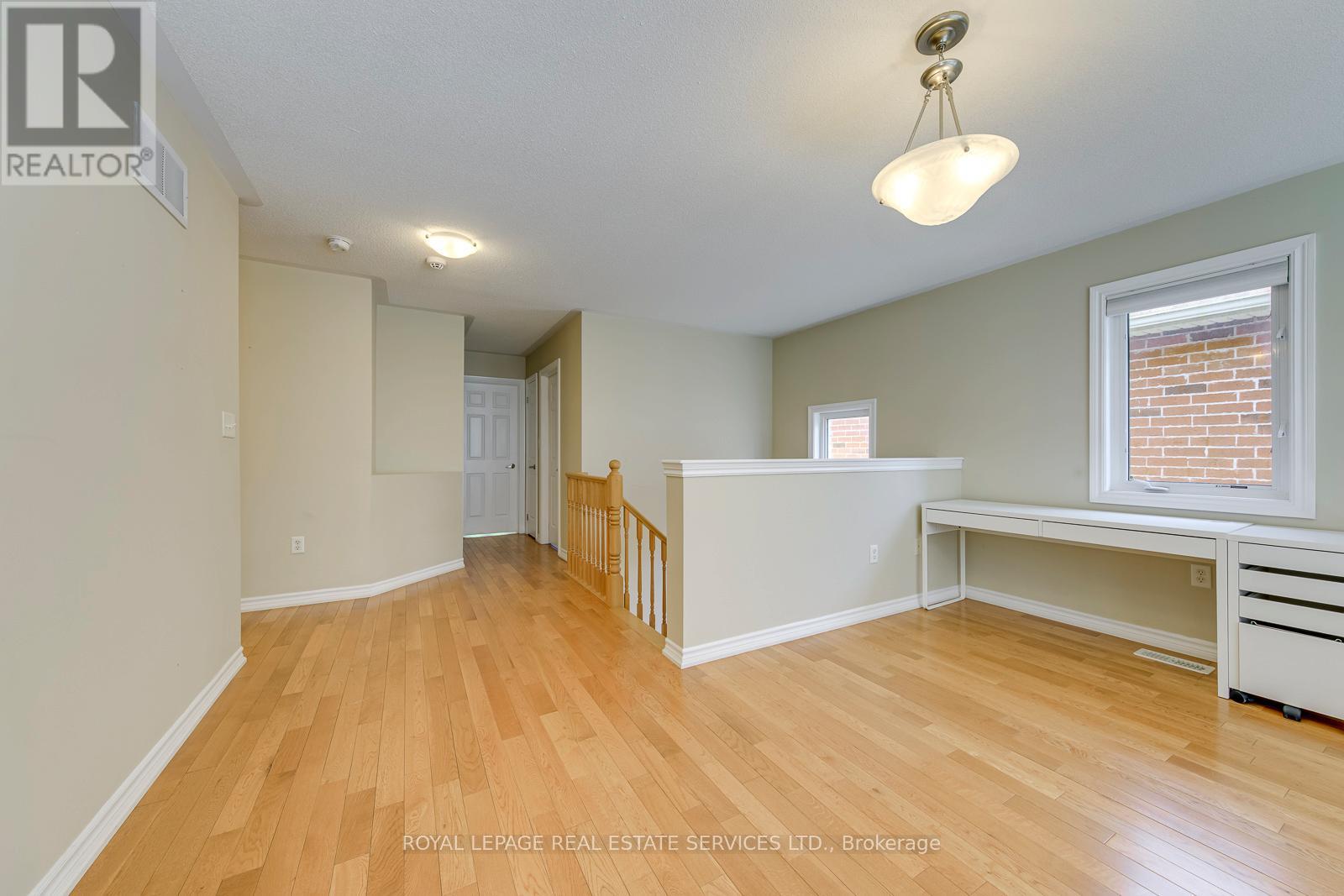 9 Barnstone Drive, Markham, Ontario  L6E 2B4 - Photo 23 - N13508254