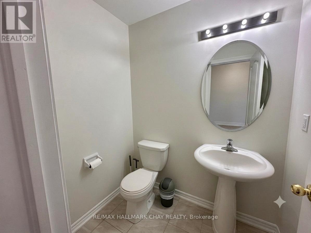 26 Greenwood Drive, Essa (Angus), Ontario  L0M 1B5 - Photo 3 - N13508280