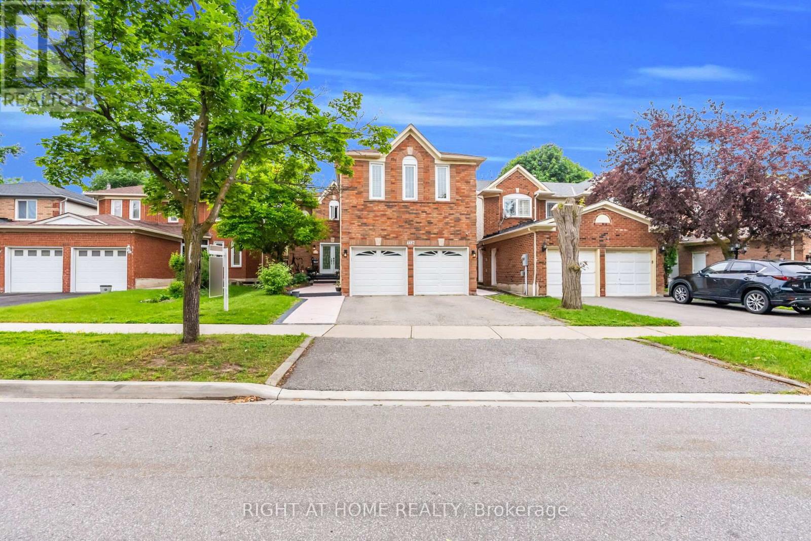 4487 Inchbury Road, Mississauga, Ontario  L5M 4J8 - Photo 2 - W13508184