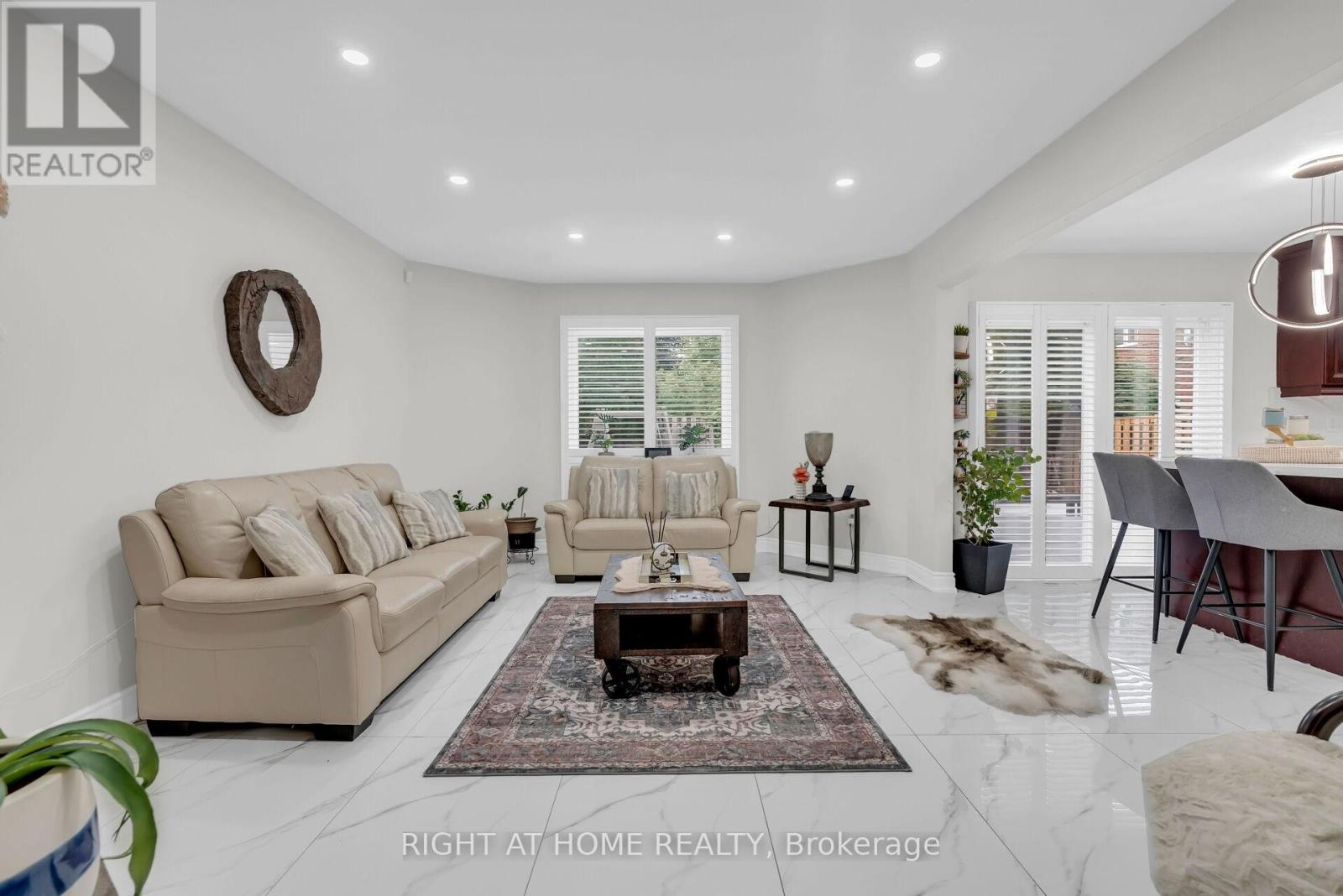 4487 Inchbury Road, Mississauga, Ontario  L5M 4J8 - Photo 7 - W13508184