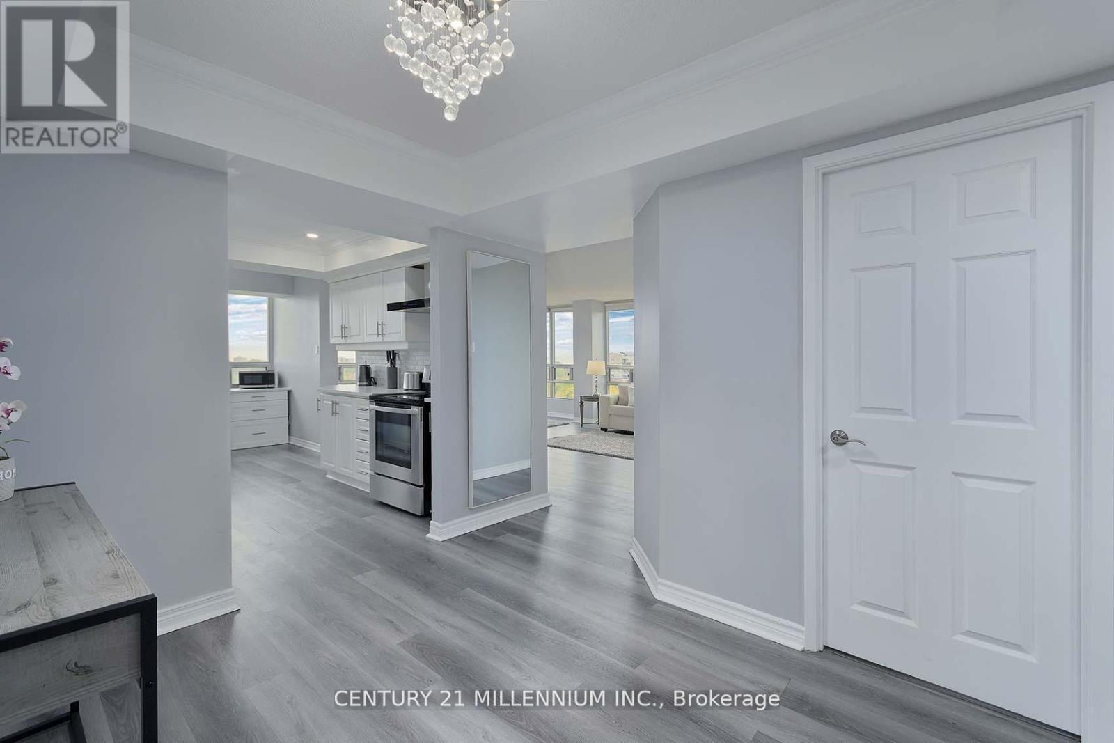 703 - 330 Mill Street S, Brampton, Ontario L6Y 3V3 - Photo 4 - W13508236