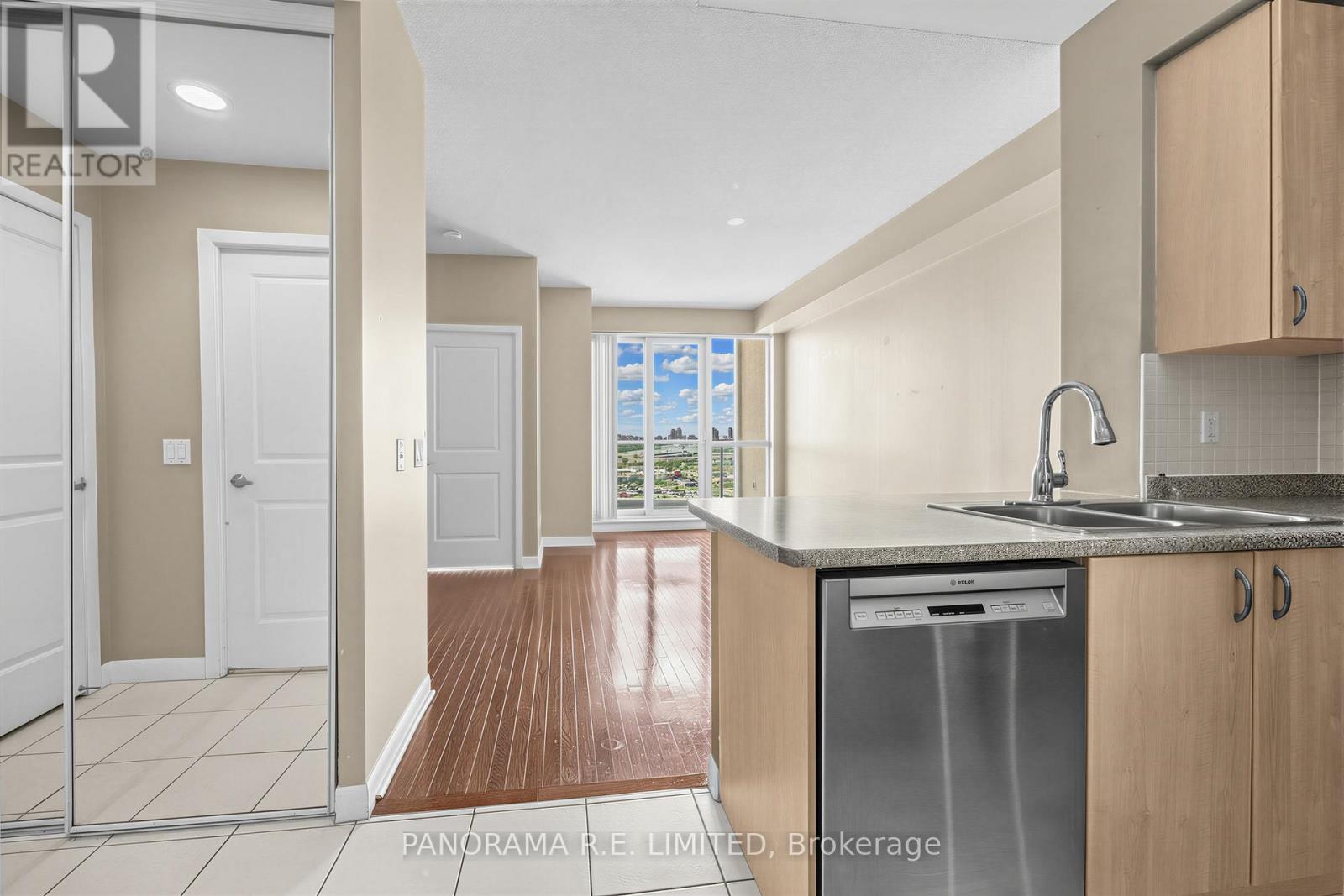 2409 - 235 Sherway Gardens Road, Toronto, Ontario  M9C 0A2 - Photo 8 - W13508282