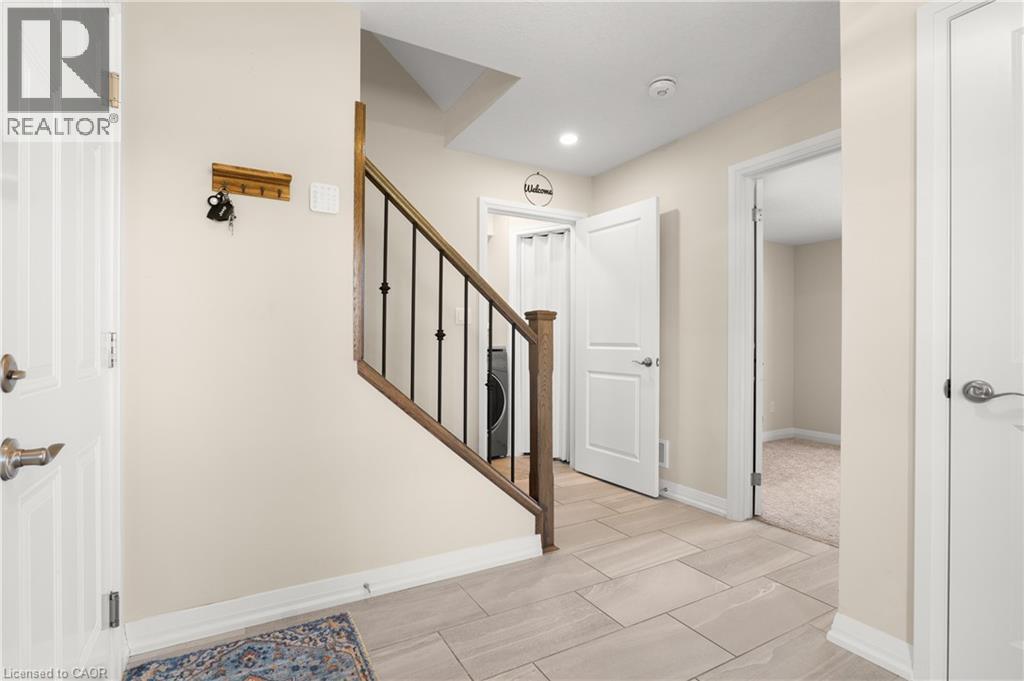 104 Monarch Woods Drive, Waterloo, Ontario  N2P 2J6 - Photo 7 - 40843991