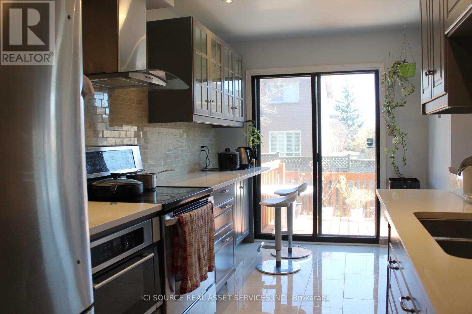 1448 Eddie Shain Drive, Oakville, Ontario  L6J 7C2 - Photo 2 - W13508296