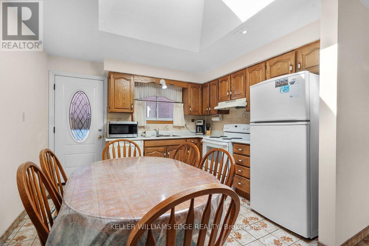 45 Juniper Drive, Hamilton, Ontario  L8E 4C7 - Photo 4 - X13508314
