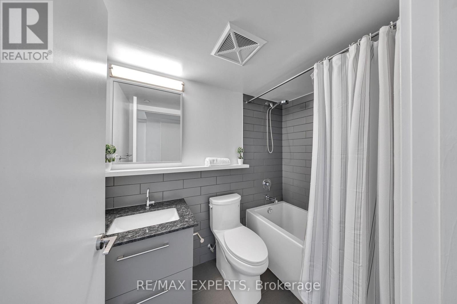 109 - 160 Flemington Road E, Toronto, Ontario  M6A 0A9 - Photo 31 - W13424724