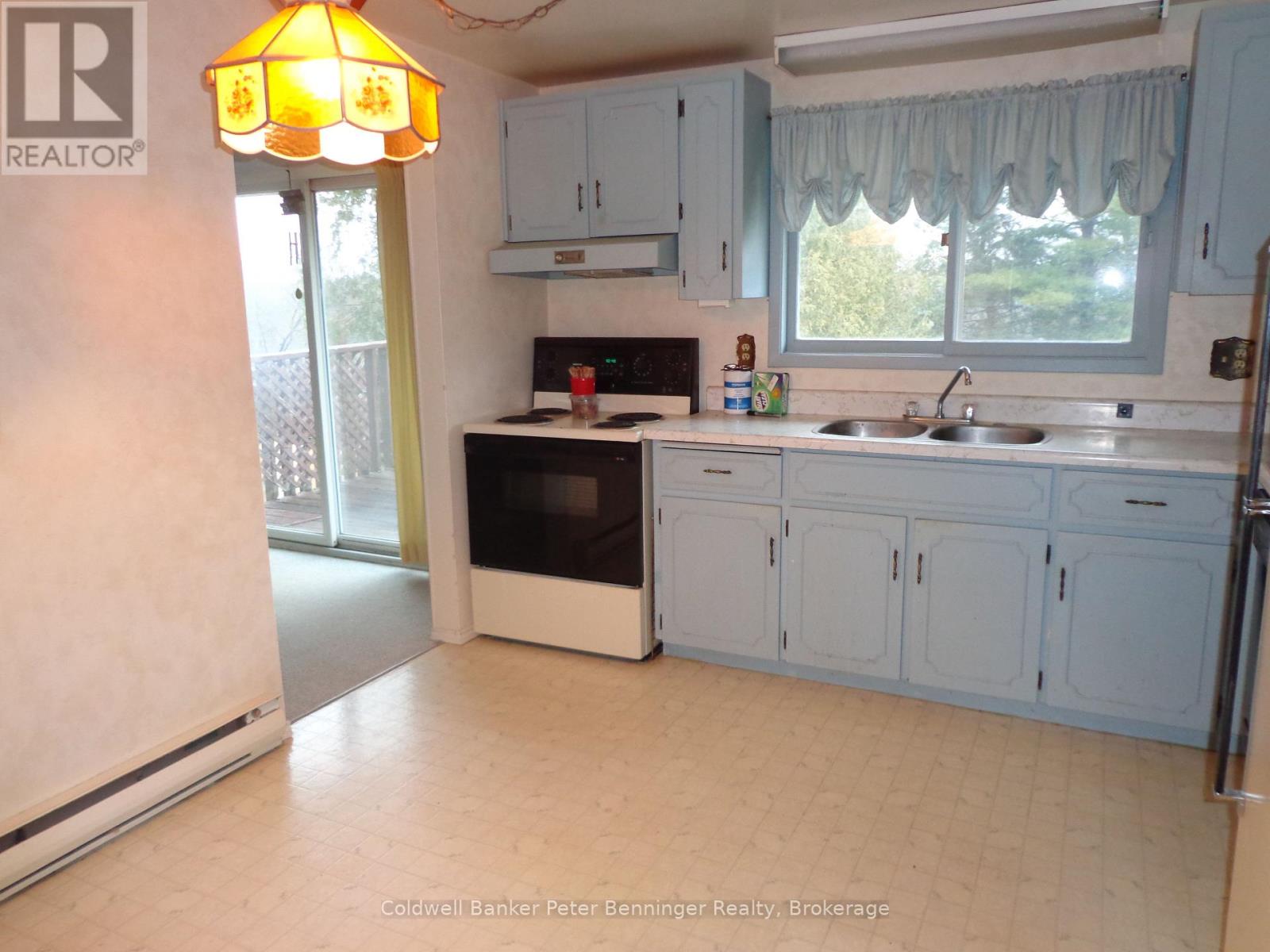 191 George Street S, Arran-Elderslie, Ontario  N0G 2N0 - Photo 10 - X12494548