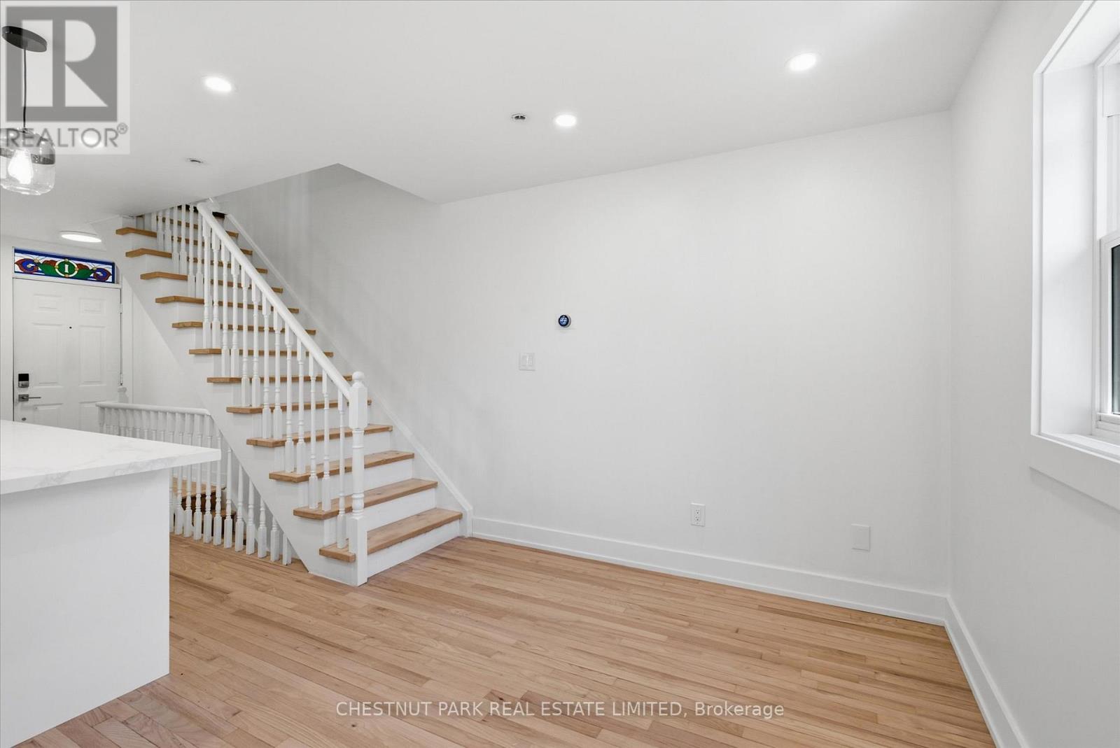 1 Agnes Lane, Toronto, Ontario  M4L 3Z3 - Photo 10 - E13508398