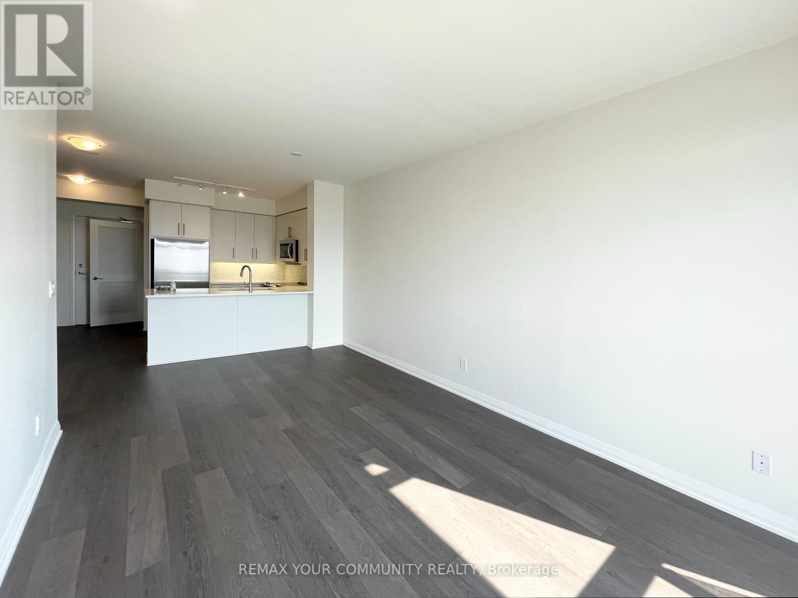 1206 - 65 Oneida Crescent, Richmond Hill, Ontario  L4B 0G9 - Photo 2 - N13508378