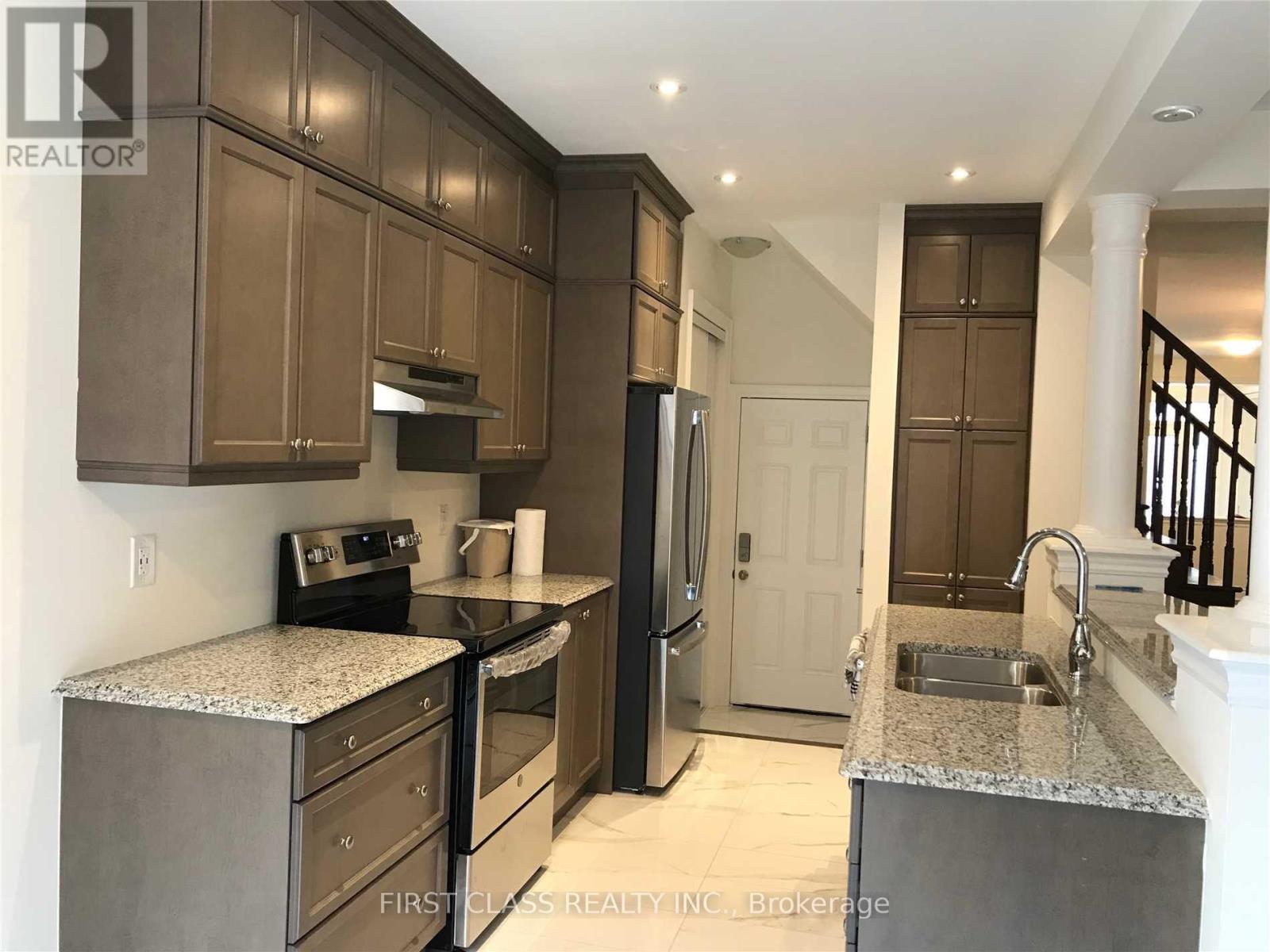 95 Hartney Drive, Richmond Hill, Ontario  L4S 0K5 - Photo 4 - N13508380