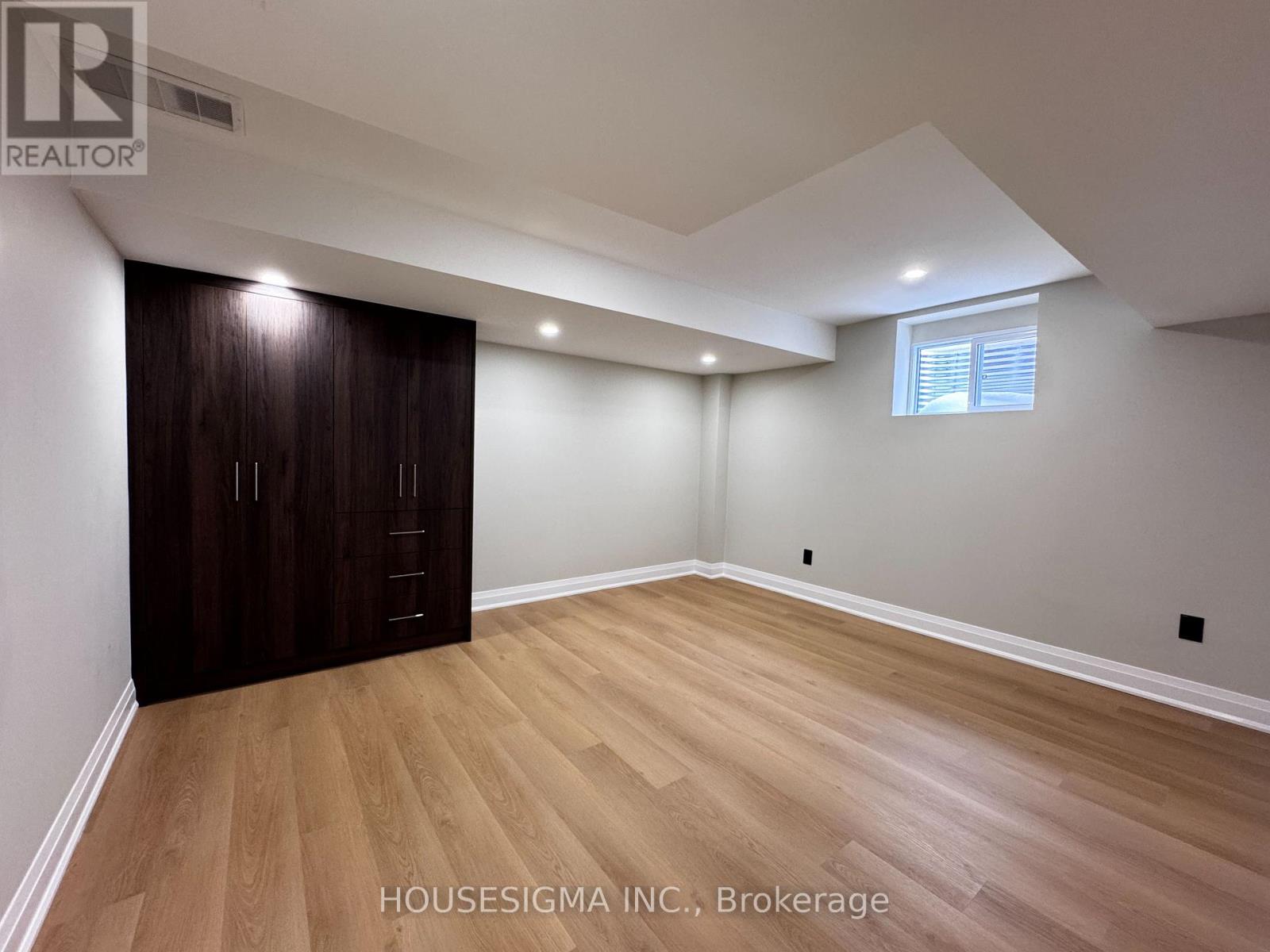 B2 - 9 Delevan Court, Richmond Hill, Ontario  L4B 3W8 - Photo 5 - N13508422