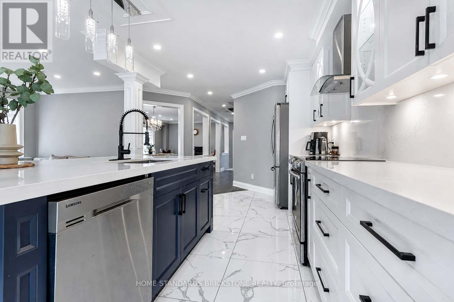 114 Brightsview Drive, Richmond Hill, Ontario  L4E 3Y9 - Photo 11 - N13508452
