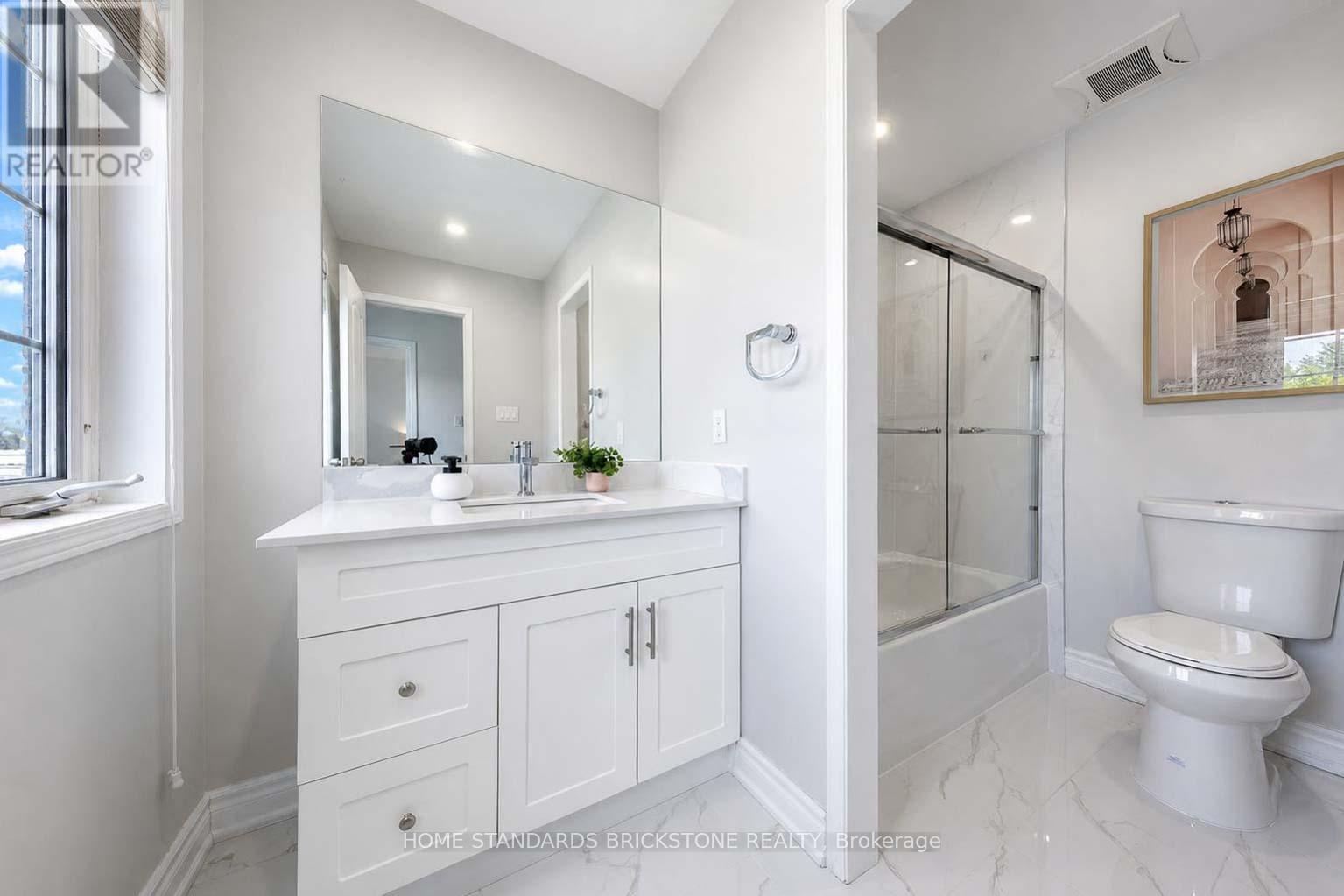 114 Brightsview Drive, Richmond Hill, Ontario  L4E 3Y9 - Photo 16 - N13508452