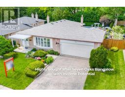 69 OAKMEADOW BOULEVARD, Toronto, Ontario