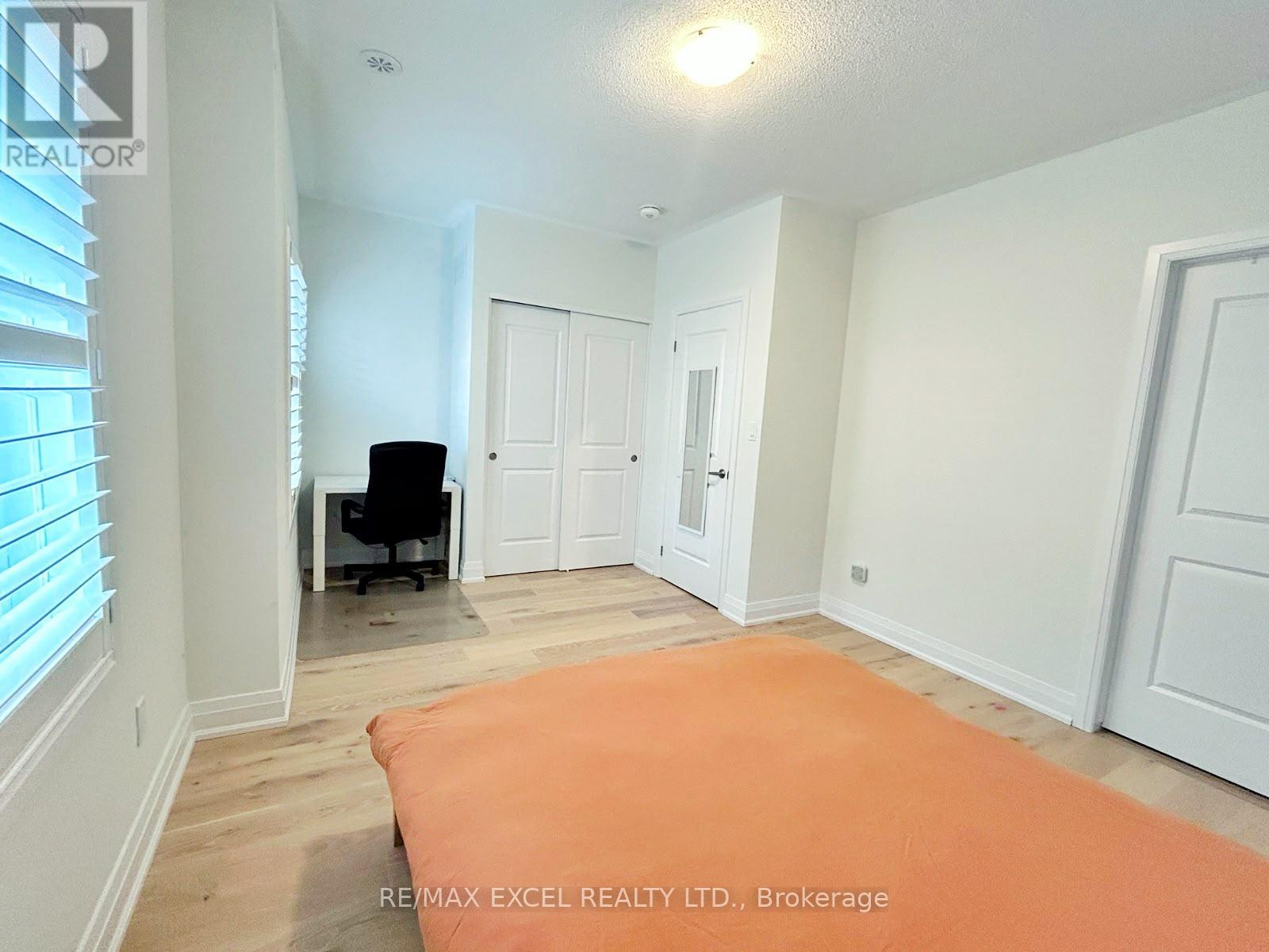 96 Clippers Crescent, Whitchurch-Stouffville, Ontario  L4A 4X7 - Photo 8 - N13499046
