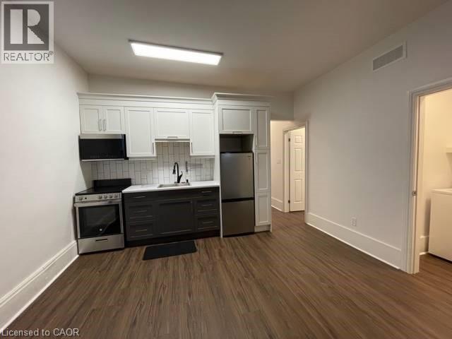 10 Shanley Street Unit# B, Kitchener, Ontario  N2H 5N8 - Photo 11 - 40844333