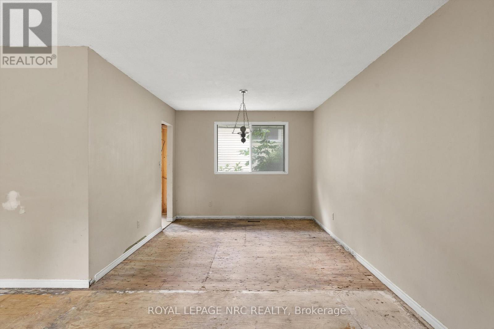 5 Fallingbrook Drive, Pelham, Ontario  L0S 1E1 - Photo 13 - X13508248
