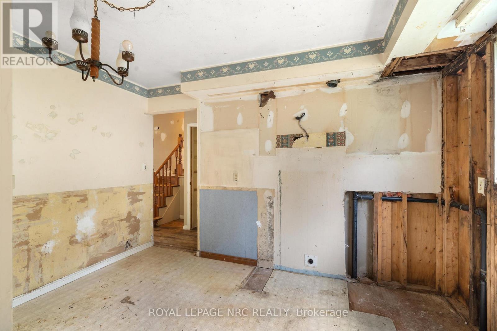 5 Fallingbrook Drive, Pelham, Ontario  L0S 1E1 - Photo 16 - X13508248