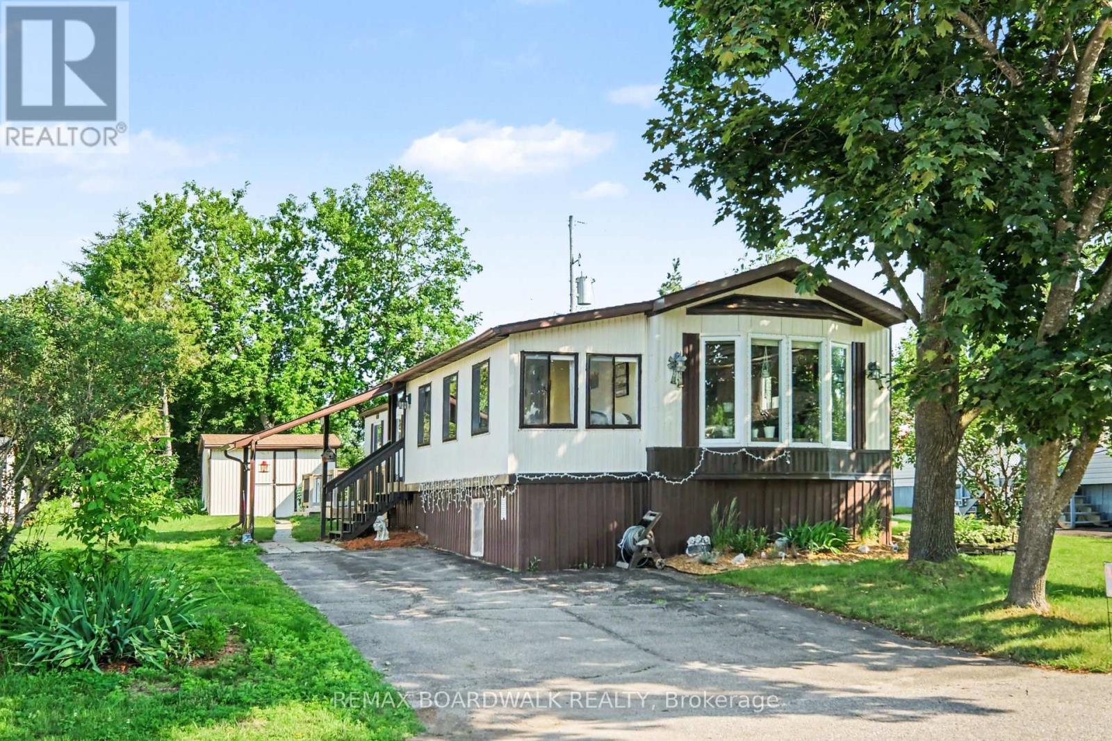 622 BLUEBIRD HILL, Carleton Place