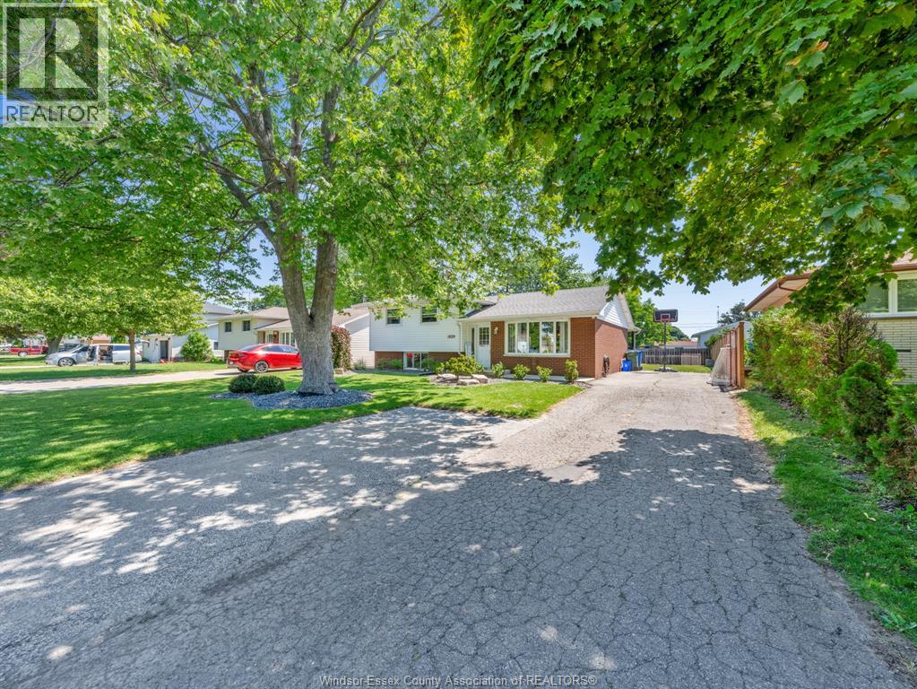 1828 Service Road, Kingsville, Ontario  N0P 2G0 - Photo 32 - 26014753