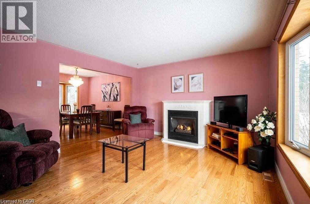 93 Hillview Drive, Baden, Ontario  N3A 2V3 - Photo 3 - 40844057