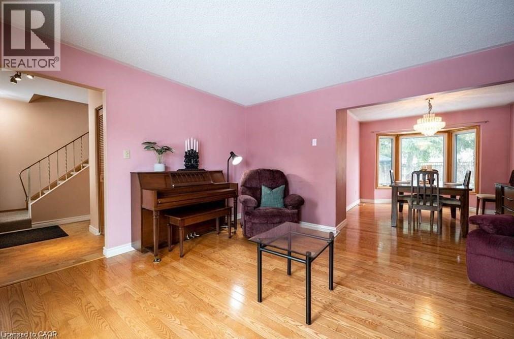 93 Hillview Drive, Baden, Ontario  N3A 2V3 - Photo 4 - 40844057