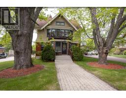 34 Winnipeg AVE, Thunder Bay, Ontario