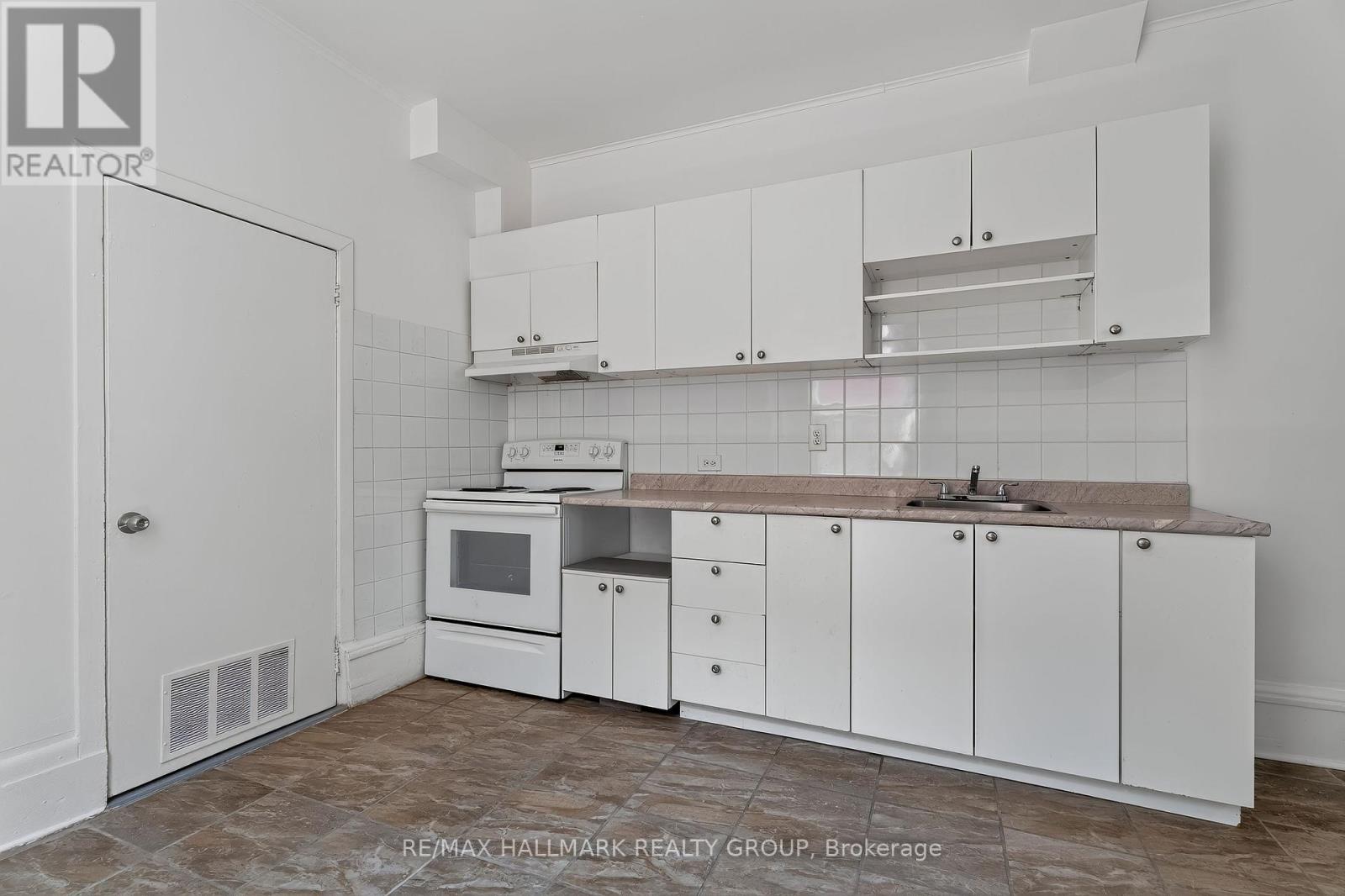 174 Arthur Street, Ottawa, Ontario  K1R 7C4 - Photo 11 - X13508542