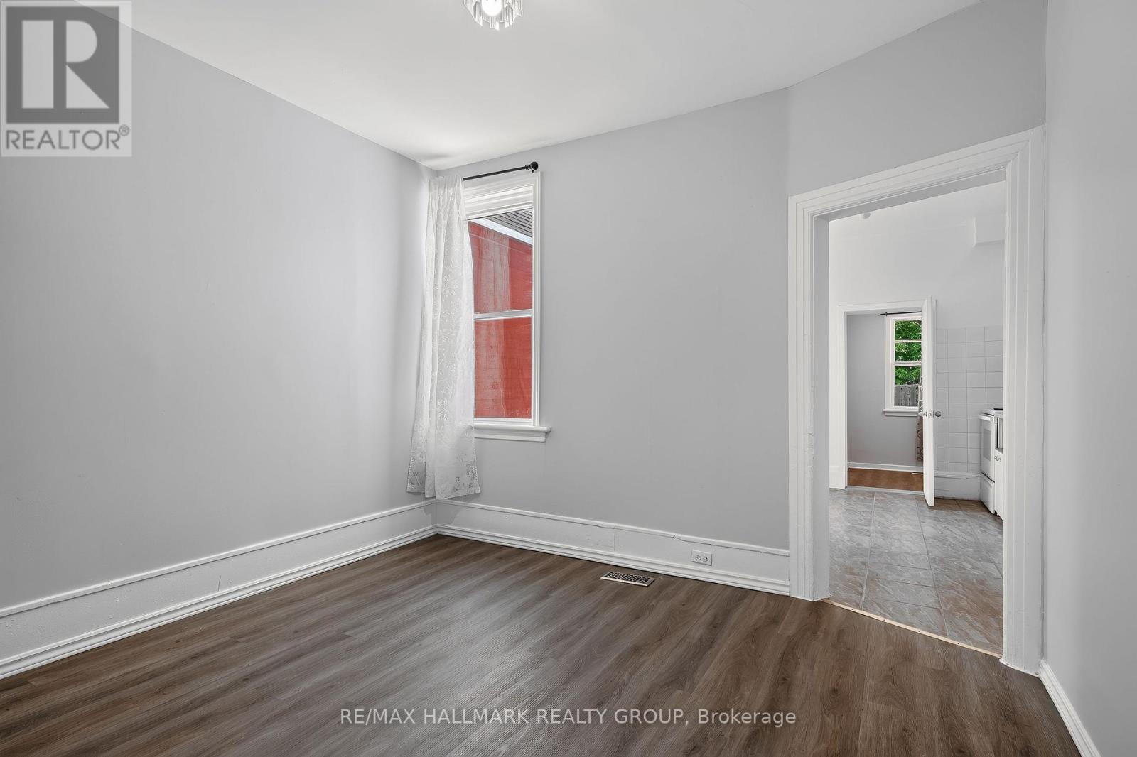 174 Arthur Street, Ottawa, Ontario  K1R 7C4 - Photo 5 - X13508542