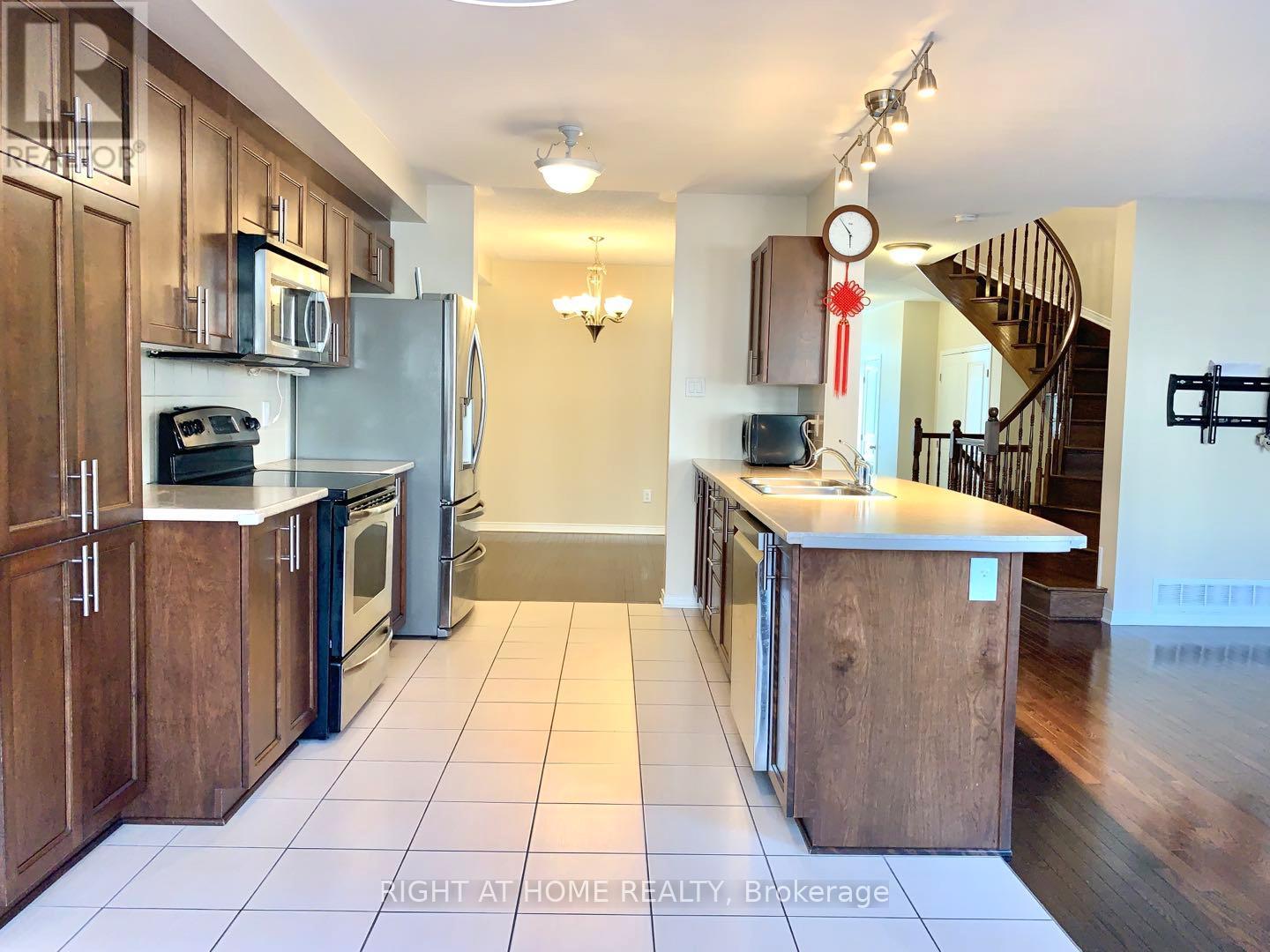 1602 Westhall Way, Ottawa, Ontario  K2M 0G8 - Photo 2 - X13508618