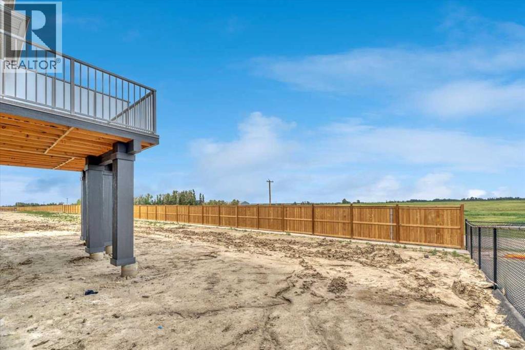 152 Lakewood Crescent, Strathmore, Alberta  T0J 1Y0 - Photo 4 - A2325162