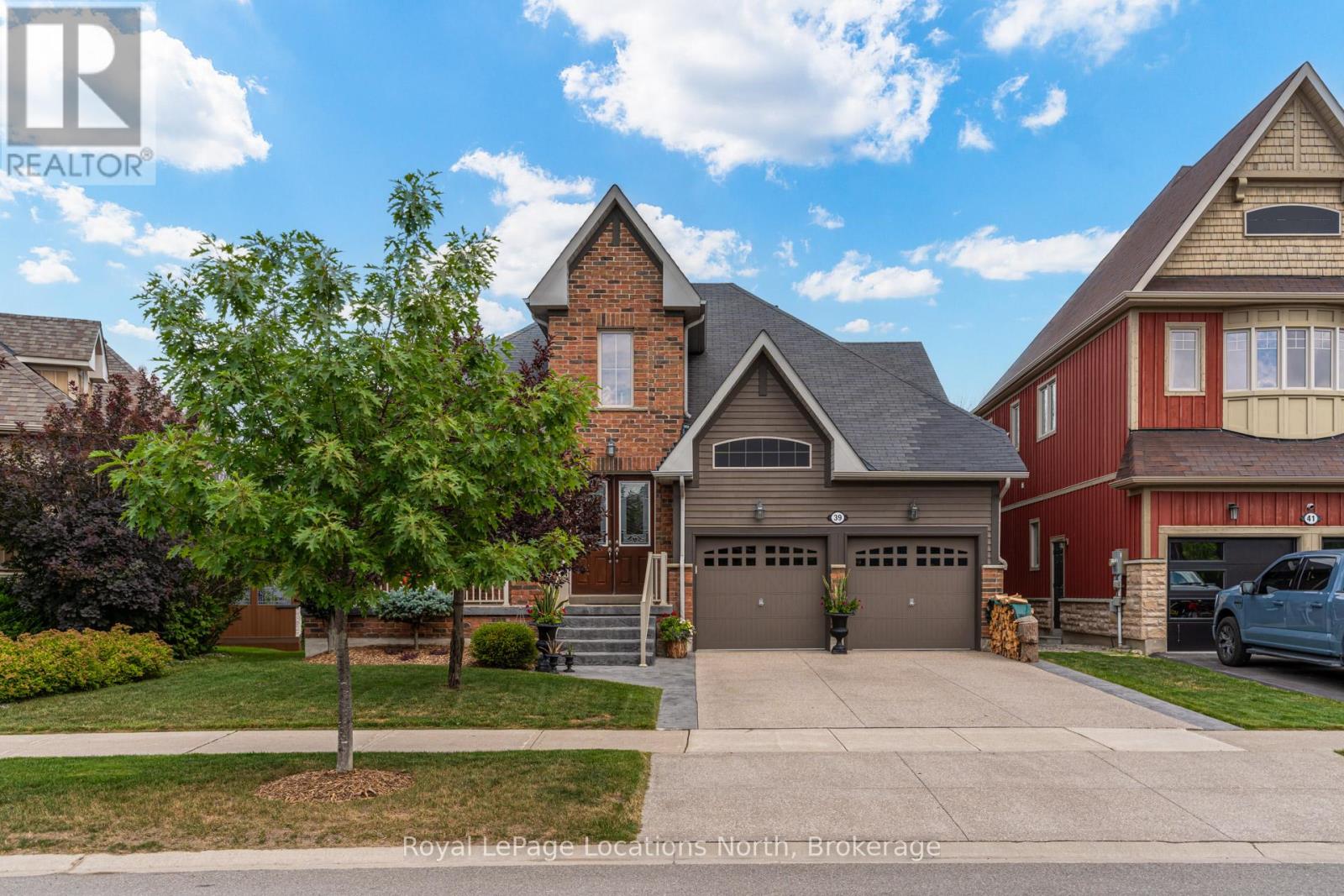 39 Hughes Street, Collingwood, Ontario  L9Y 0W7 - Photo 1 - S13508592