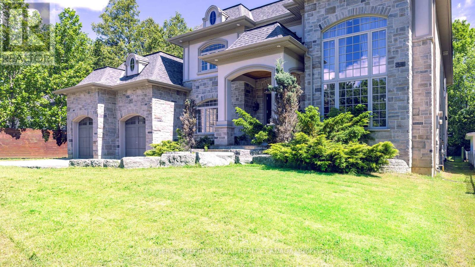 369 Lees Lane, Oakville, Ontario  L6L 4S4 - Photo 2 - W13474166