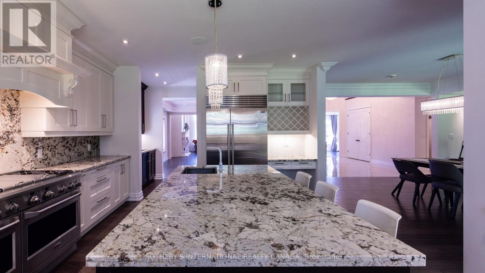 369 Lees Lane, Oakville, Ontario  L6L 4S4 - Photo 10 - W13474166