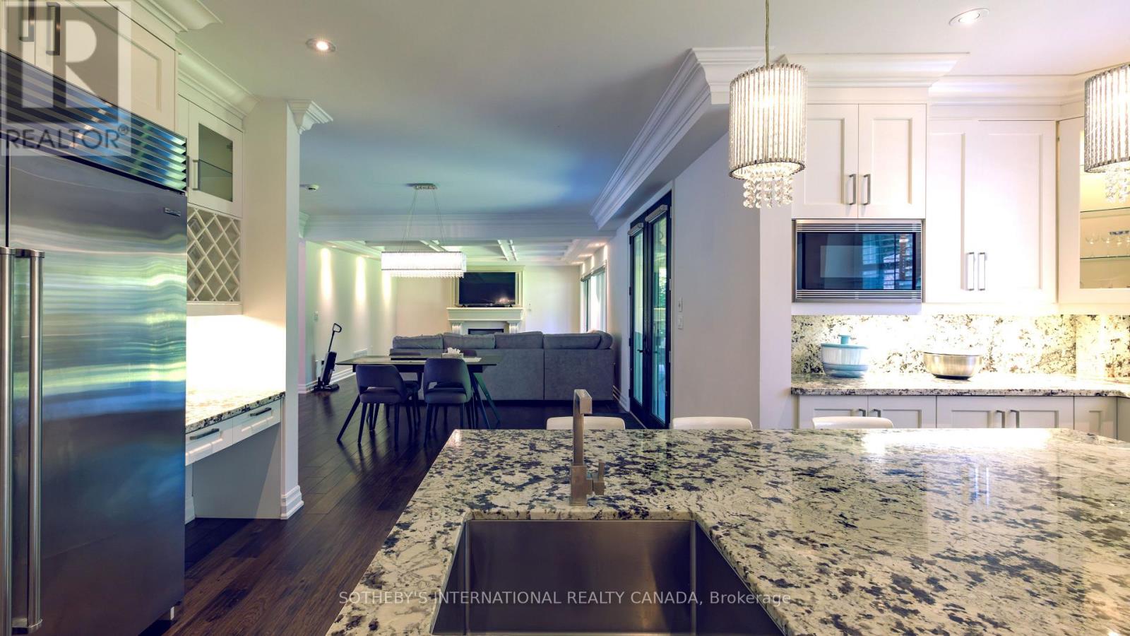 369 Lees Lane, Oakville, Ontario  L6L 4S4 - Photo 11 - W13474166