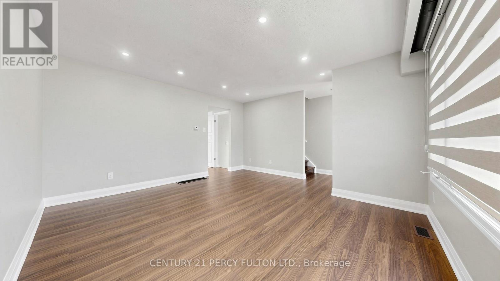 293 Kinmount Crescent, Oshawa, Ontario  L1J 3T8 - Photo 7 - E13508580