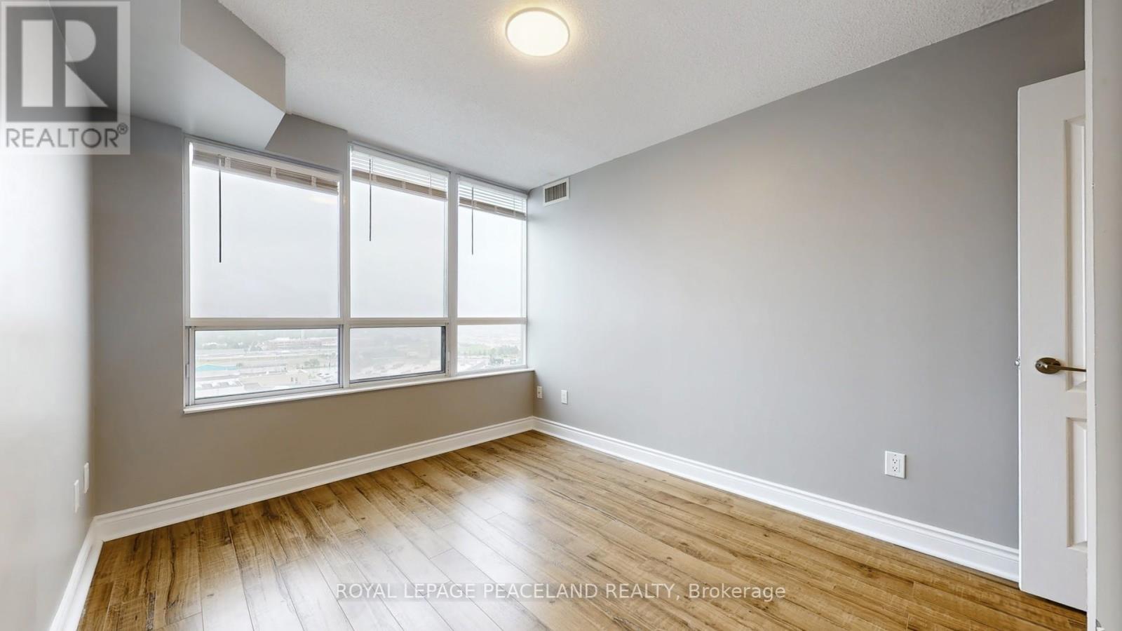 2007 - 60 Brian Harrison Way, Toronto, Ontario  M1P 5J5 - Photo 19 - E13508626