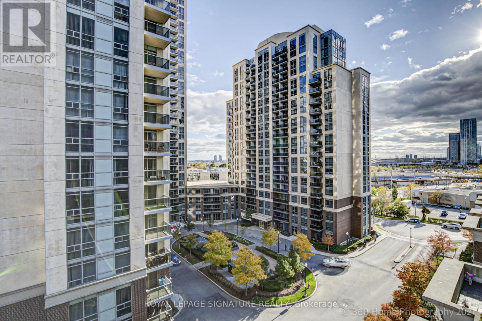804 - 7 Michael Power Place, Toronto, Ontario  M9A 0A4 - Photo 7 - W13491156